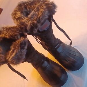 In good condition winter boots